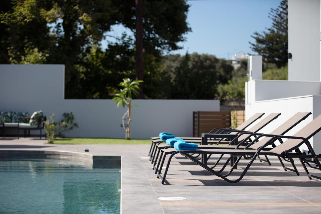 Sunnyside Villas, Ideal For Vibrant Stays,By Thinkvilla Pigianos Kampos  エクステリア 写真