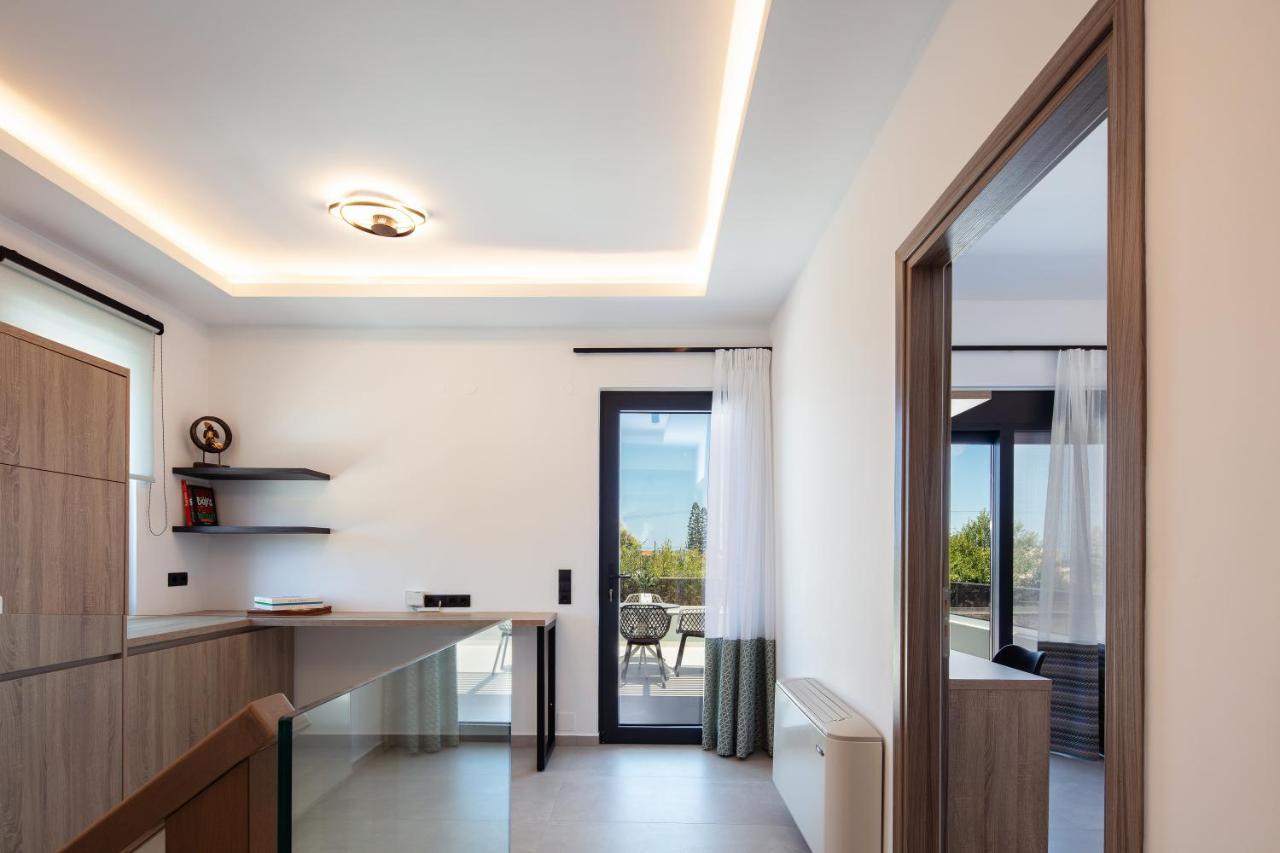 Sunnyside Villas, Ideal For Vibrant Stays,By Thinkvilla Pigianos Kampos  エクステリア 写真