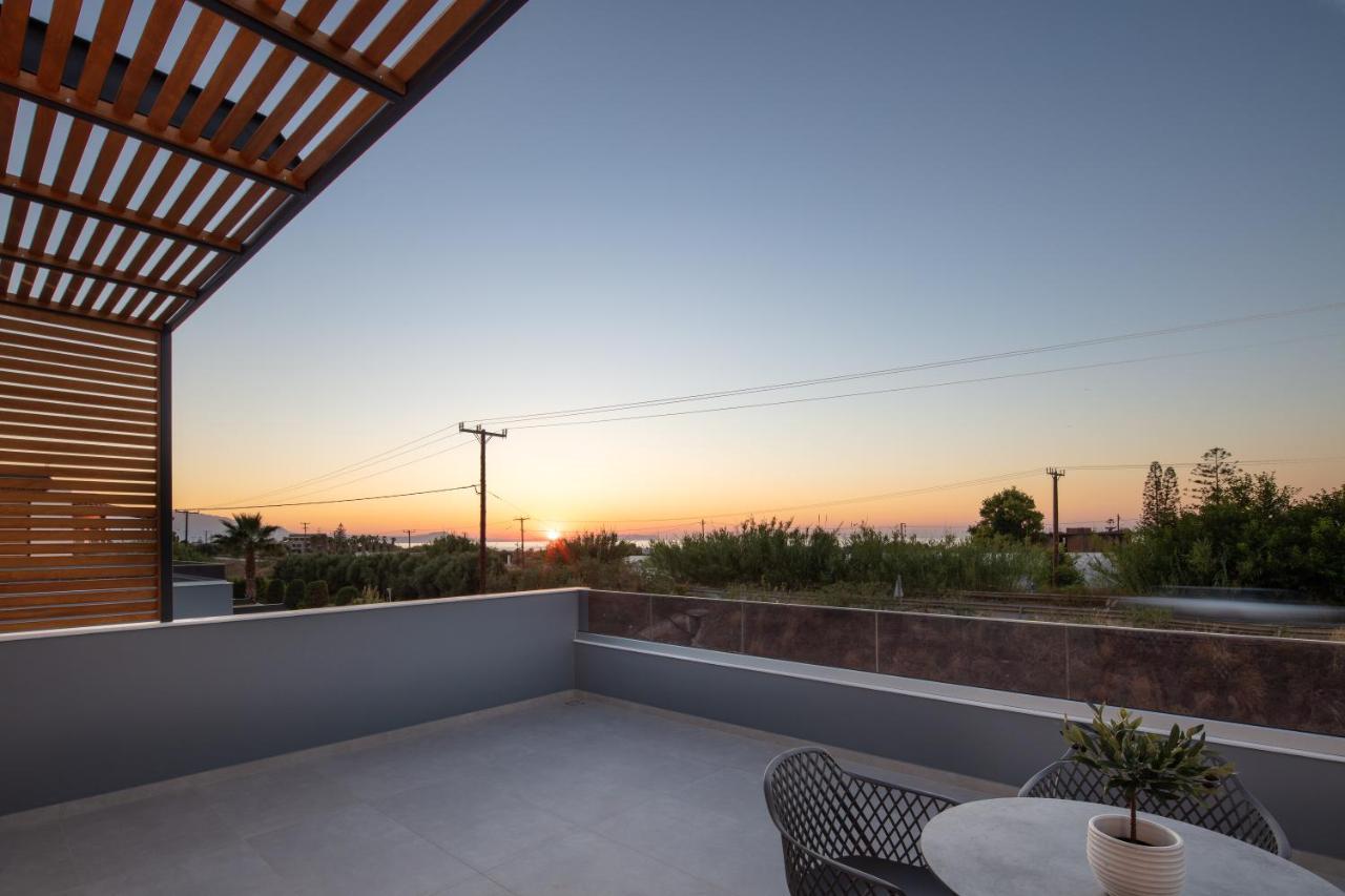 Sunnyside Villas, Ideal For Vibrant Stays,By Thinkvilla Pigianos Kampos  エクステリア 写真