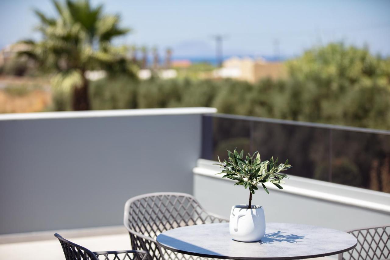 Sunnyside Villas, Ideal For Vibrant Stays,By Thinkvilla Pigianos Kampos  エクステリア 写真