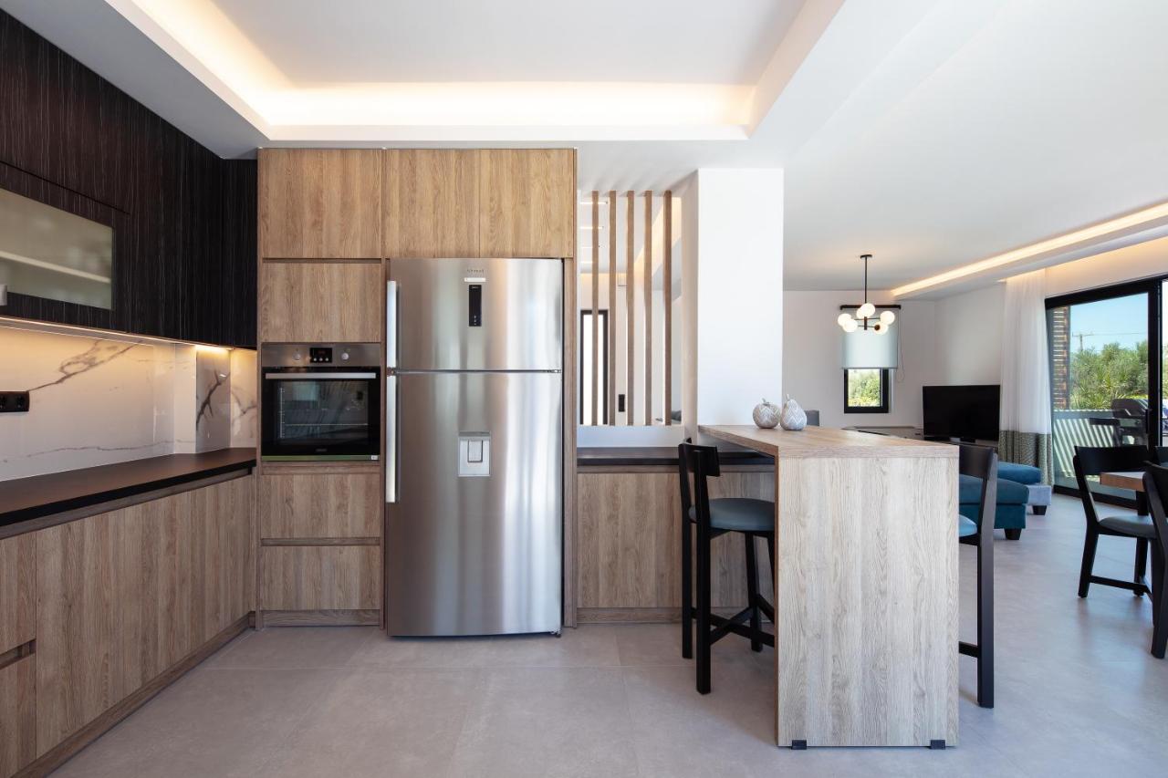 Sunnyside Villas, Ideal For Vibrant Stays,By Thinkvilla Pigianos Kampos  エクステリア 写真