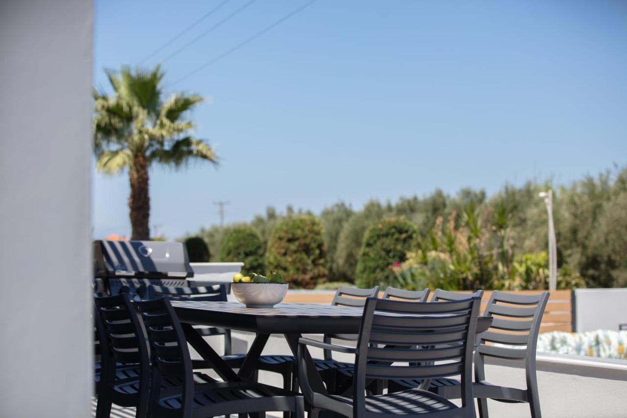 Sunnyside Villas, Ideal For Vibrant Stays,By Thinkvilla Pigianos Kampos  エクステリア 写真