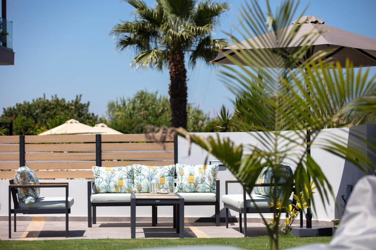Sunnyside Villas, Ideal For Vibrant Stays,By Thinkvilla Pigianos Kampos  エクステリア 写真