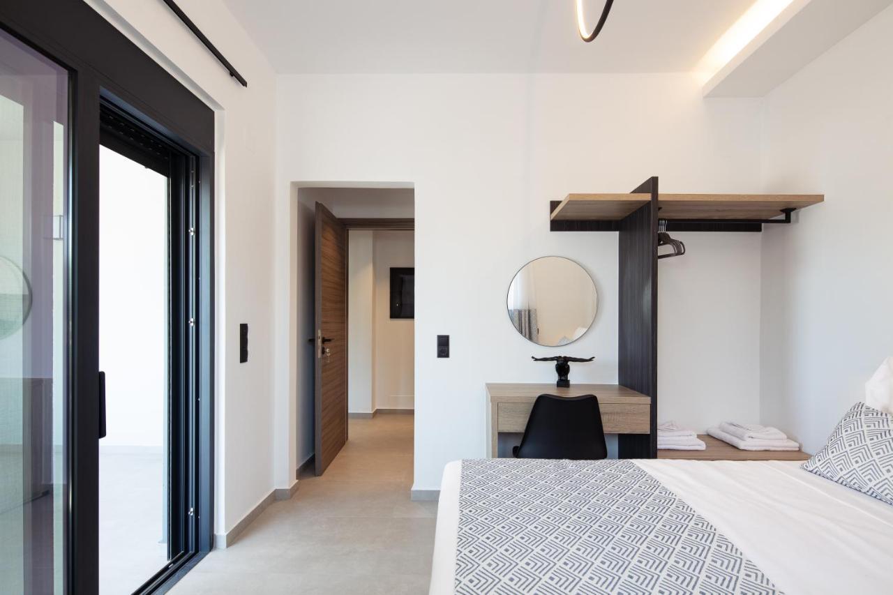 Sunnyside Villas, Ideal For Vibrant Stays,By Thinkvilla Pigianos Kampos  エクステリア 写真
