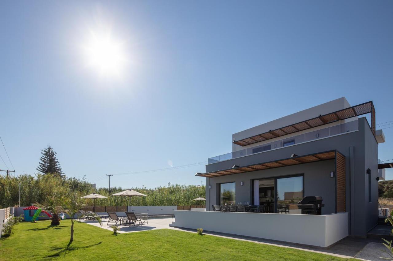 Sunnyside Villas, Ideal For Vibrant Stays,By Thinkvilla Pigianos Kampos  エクステリア 写真