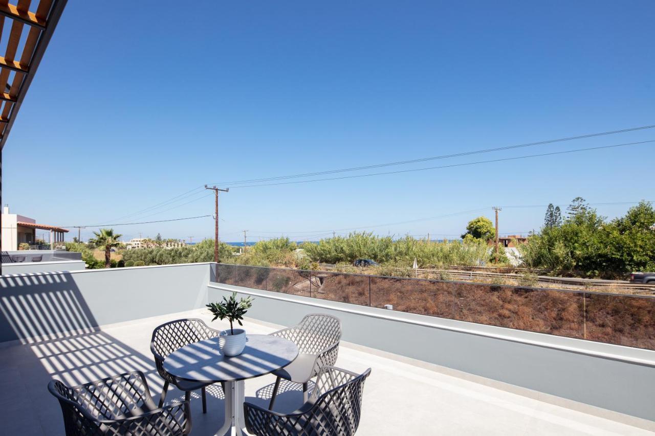 Sunnyside Villas, Ideal For Vibrant Stays,By Thinkvilla Pigianos Kampos  エクステリア 写真